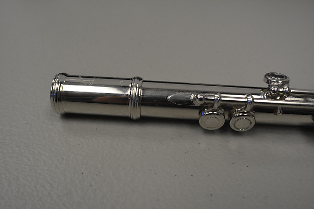 Armstrong flute 103 serial numbers